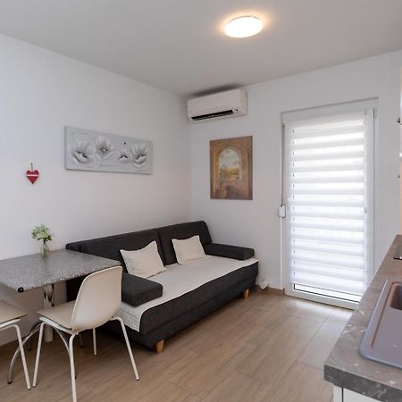 Apartments Lidija Matosevic Porec Esterno foto