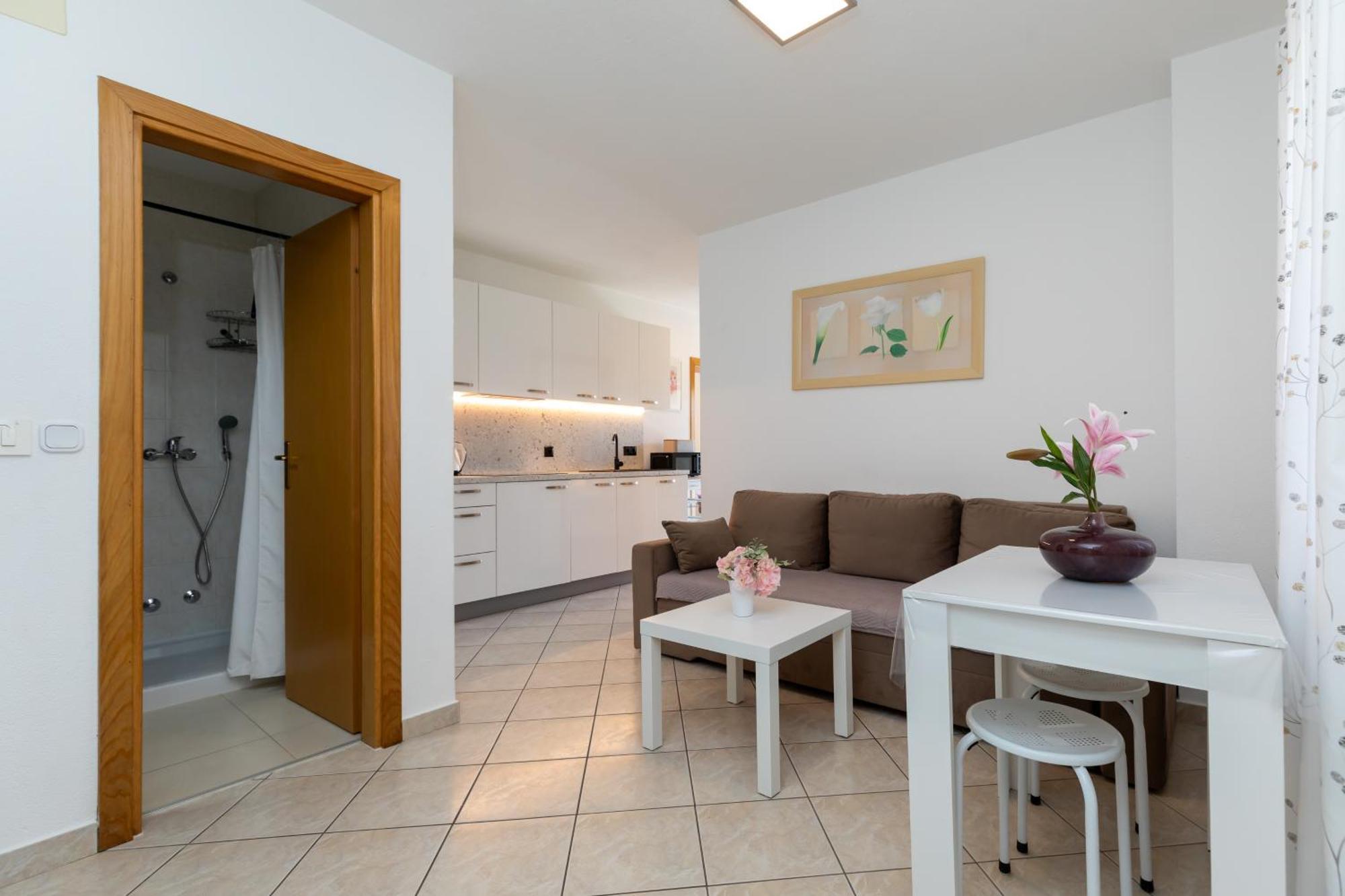Apartments Lidija Matosevic Porec Esterno foto
