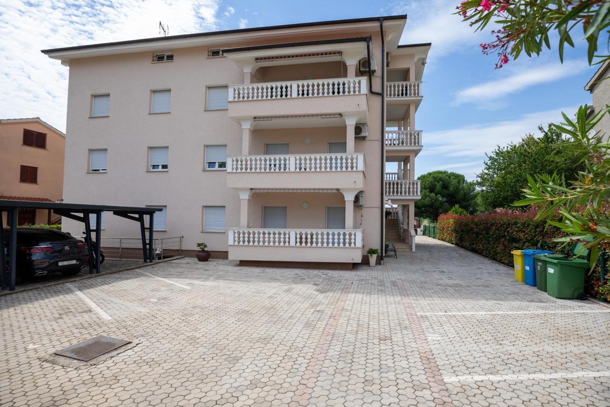 Apartments Lidija Matosevic Porec Esterno foto