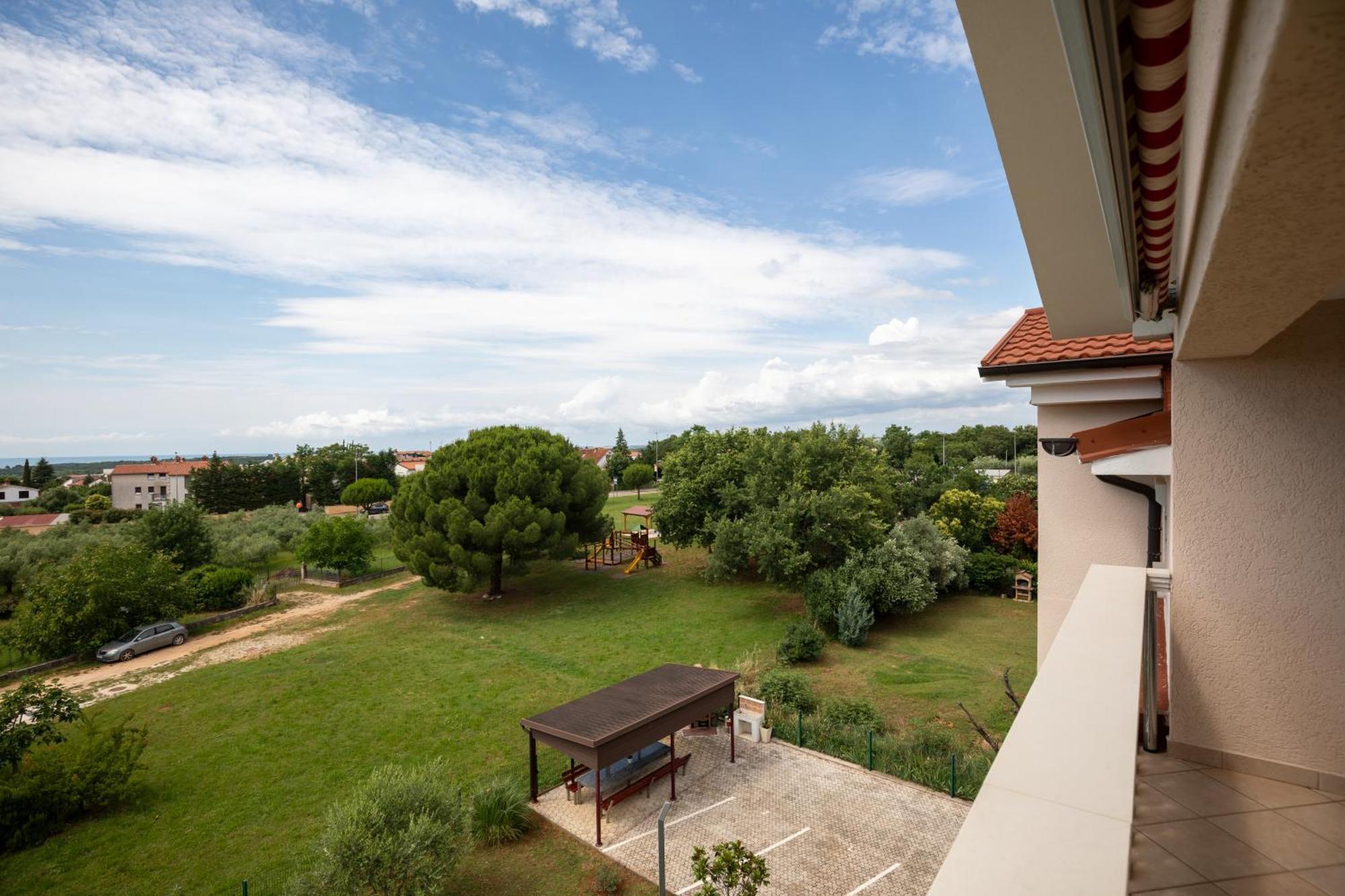 Apartments Lidija Matosevic Porec Esterno foto