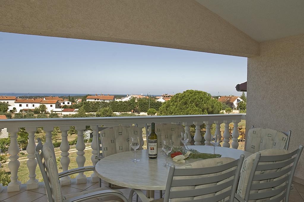 Apartments Lidija Matosevic Porec Esterno foto