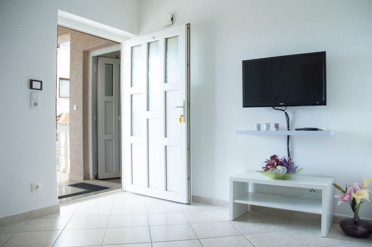 Apartments Lidija Matosevic Porec Esterno foto