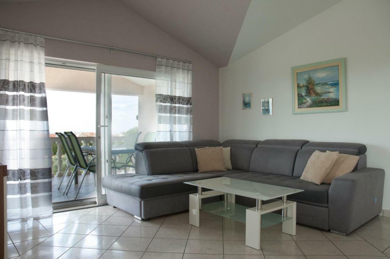 Apartments Lidija Matosevic Porec Esterno foto